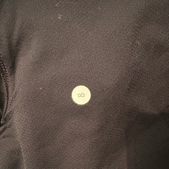 Lulu Lemon Run: Bandit Jacket in retired 2013 pattern - Picture 9 of 10